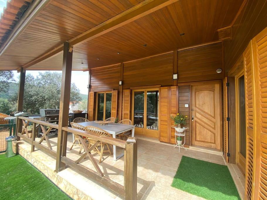 Villa Wooden House Minde Exterior foto